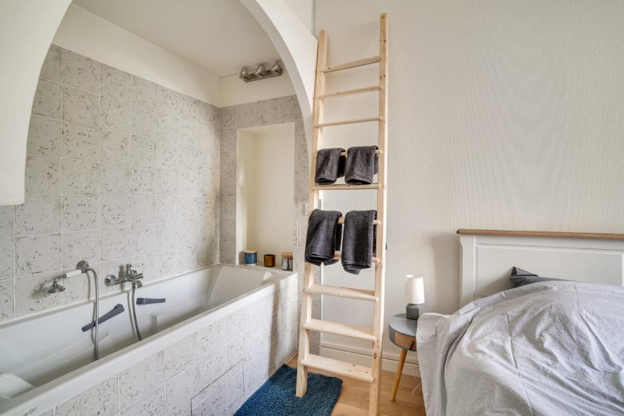 Appartement Charmant Entierement Equipe 이브리쉬르센 외부 사진